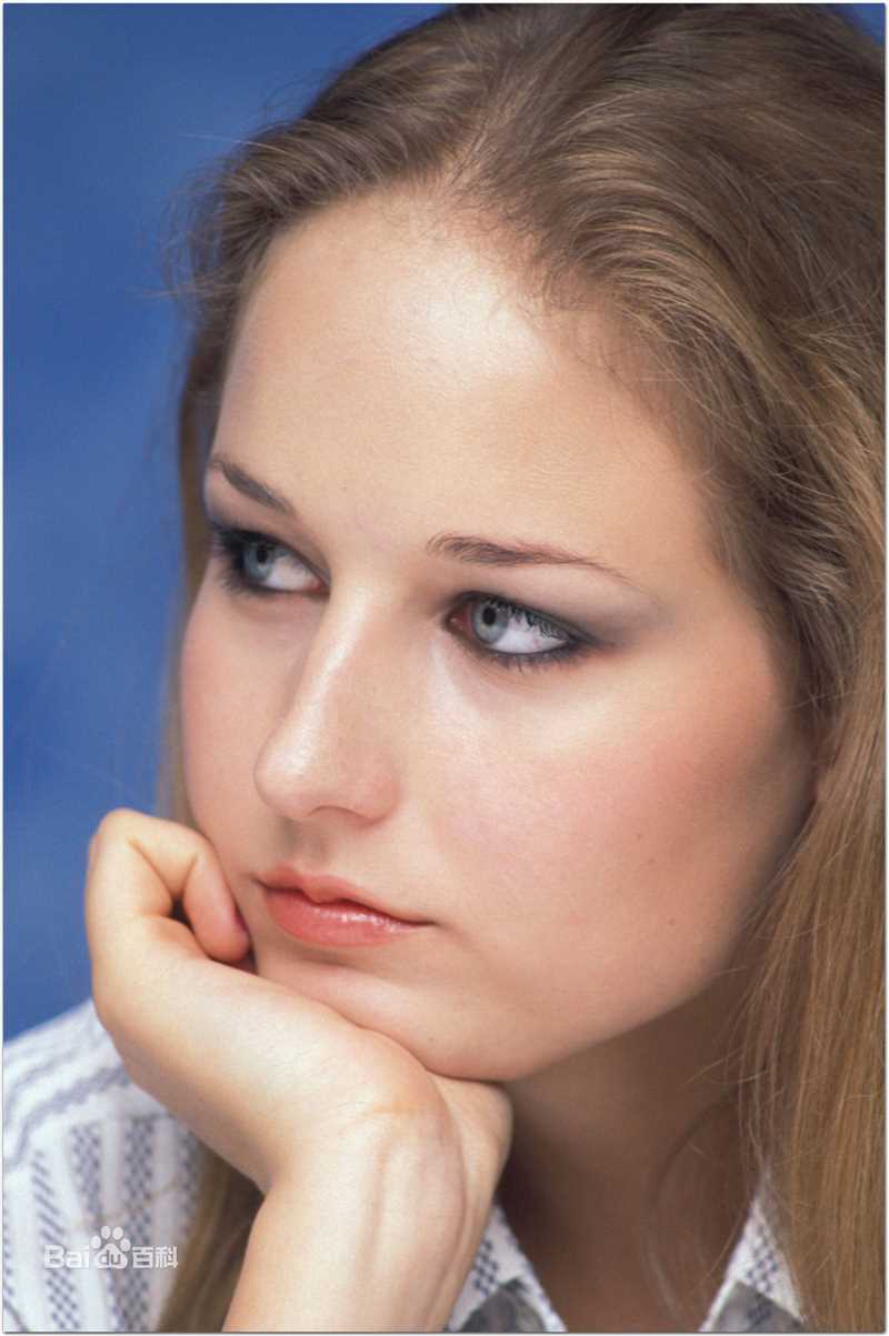 最新莉莉·索博斯基(Leelee Sobieski)精彩图册