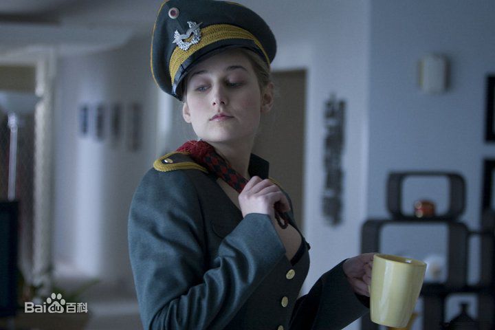 最新莉莉·索博斯基(Leelee Sobieski)精彩图册