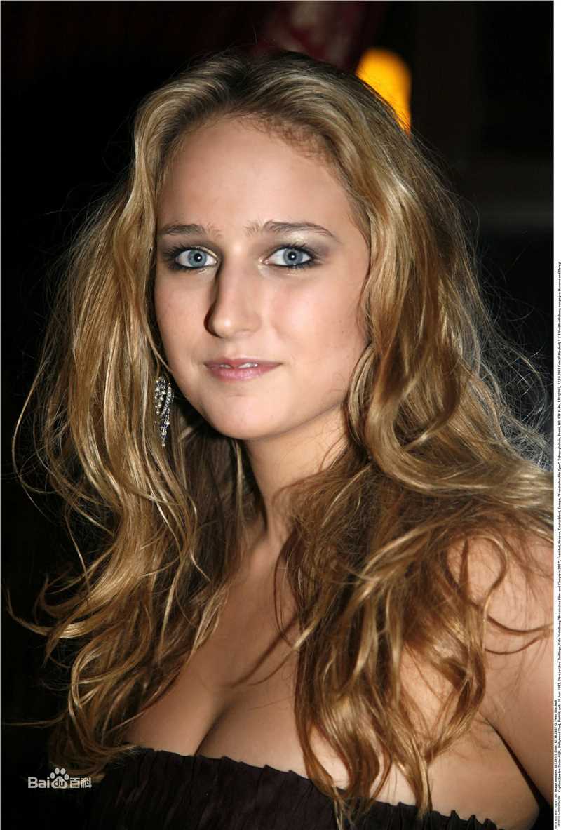 最新莉莉·索博斯基(Leelee Sobieski)精彩图册