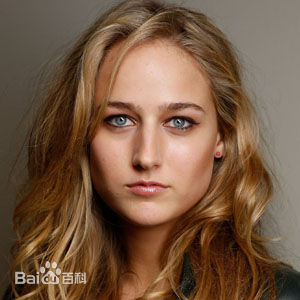 莉莉·索博斯基(Leelee Sobieski)前后照片
