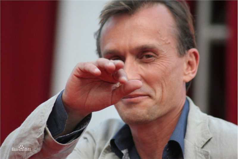 罗伯特·克耐普(Robert Knepper)生活照性感图片壁纸