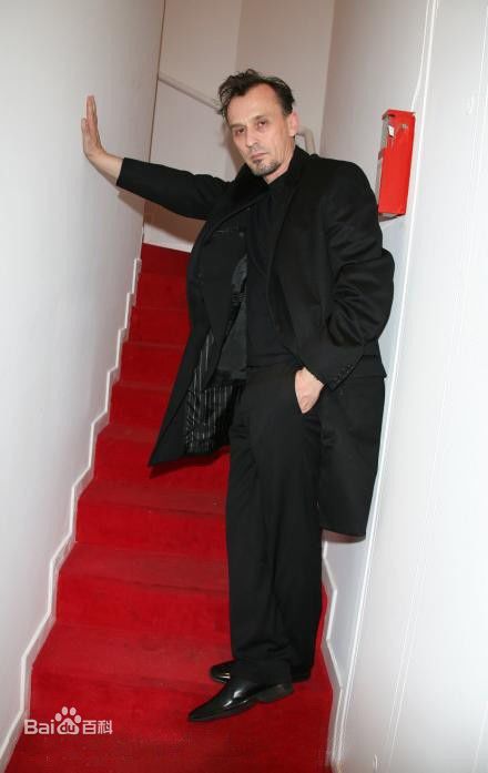 罗伯特·克耐普(Robert Knepper)生活照性感图片壁纸