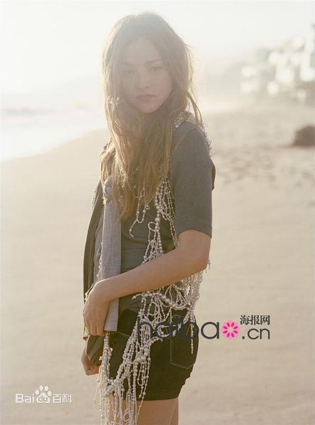 最新戴文·青木(Devon Aoki)精彩图册