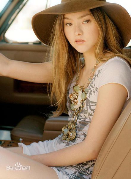 最新戴文·青木(Devon Aoki)精彩图册