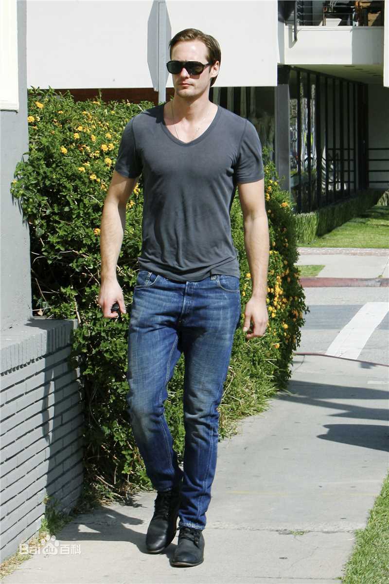 最优质亚历山大·斯卡斯加德(Alexander Skarsgard)精彩图册