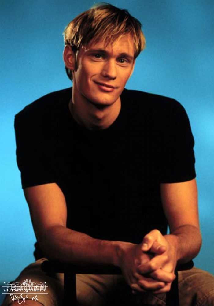 最优质亚历山大·斯卡斯加德(Alexander Skarsgard)精彩图册