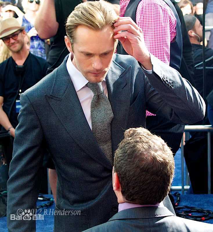 最全亚历山大·斯卡斯加德(Alexander Skarsgard)精彩图册