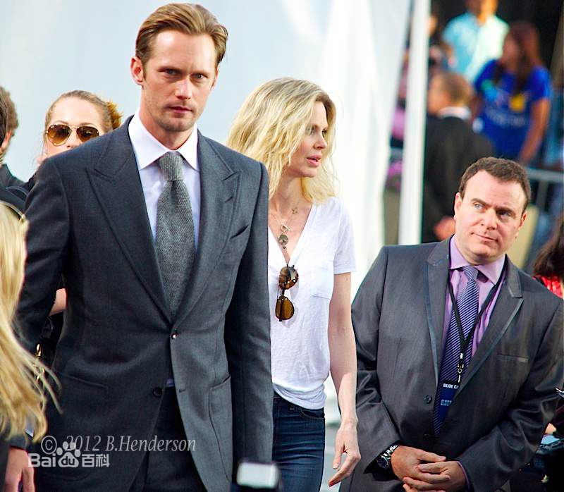 最全亚历山大·斯卡斯加德(Alexander Skarsgard)精彩图册