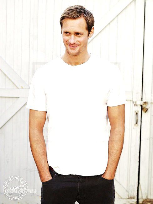 最优质亚历山大·斯卡斯加德(Alexander Skarsgard)精彩图册