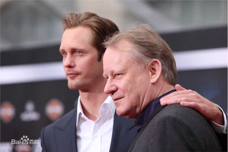 最优质亚历山大·斯卡斯加德(Alexander Skarsgard)精彩图册