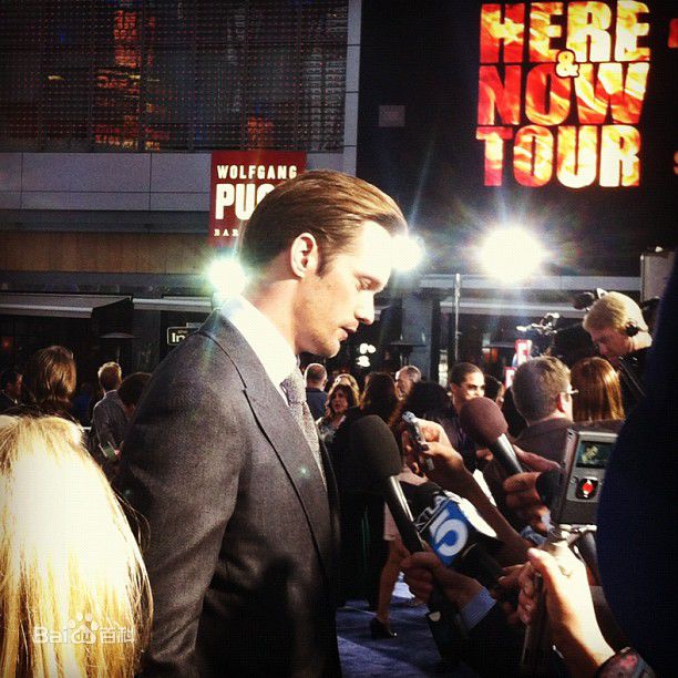 亚历山大·斯卡斯加德(Alexander Skarsgard)精彩图册