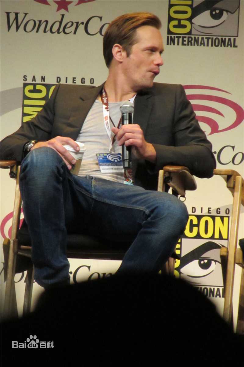 亚历山大·斯卡斯加德(Alexander Skarsgard)精彩图册