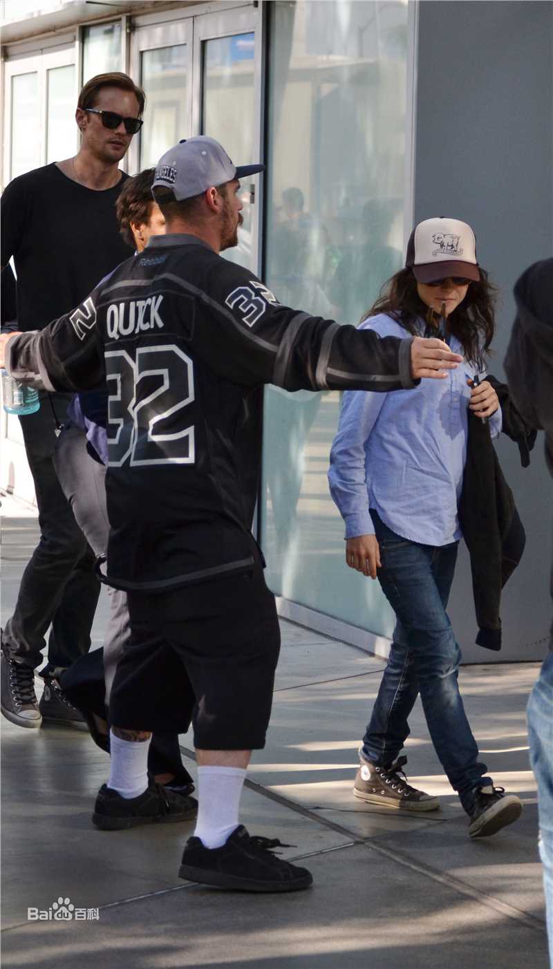 亚历山大·斯卡斯加德(Alexander Skarsgard)精彩图册