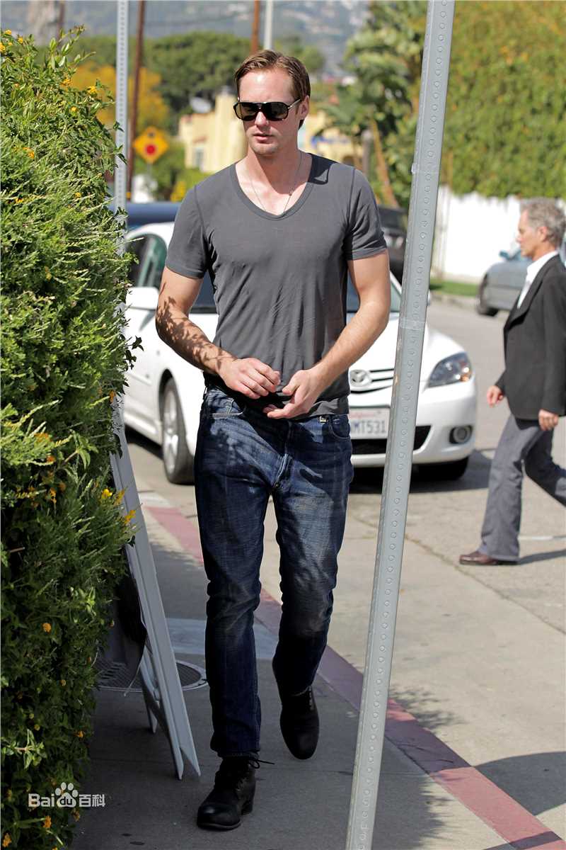 亚历山大·斯卡斯加德(Alexander Skarsgard)精彩图册