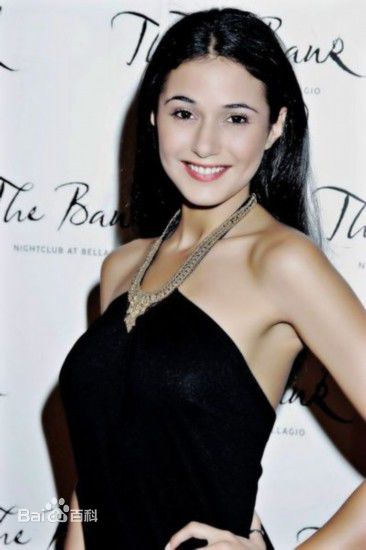 最新埃曼纽尔·施莱琪(Emmanuelle Chriqui)壁纸