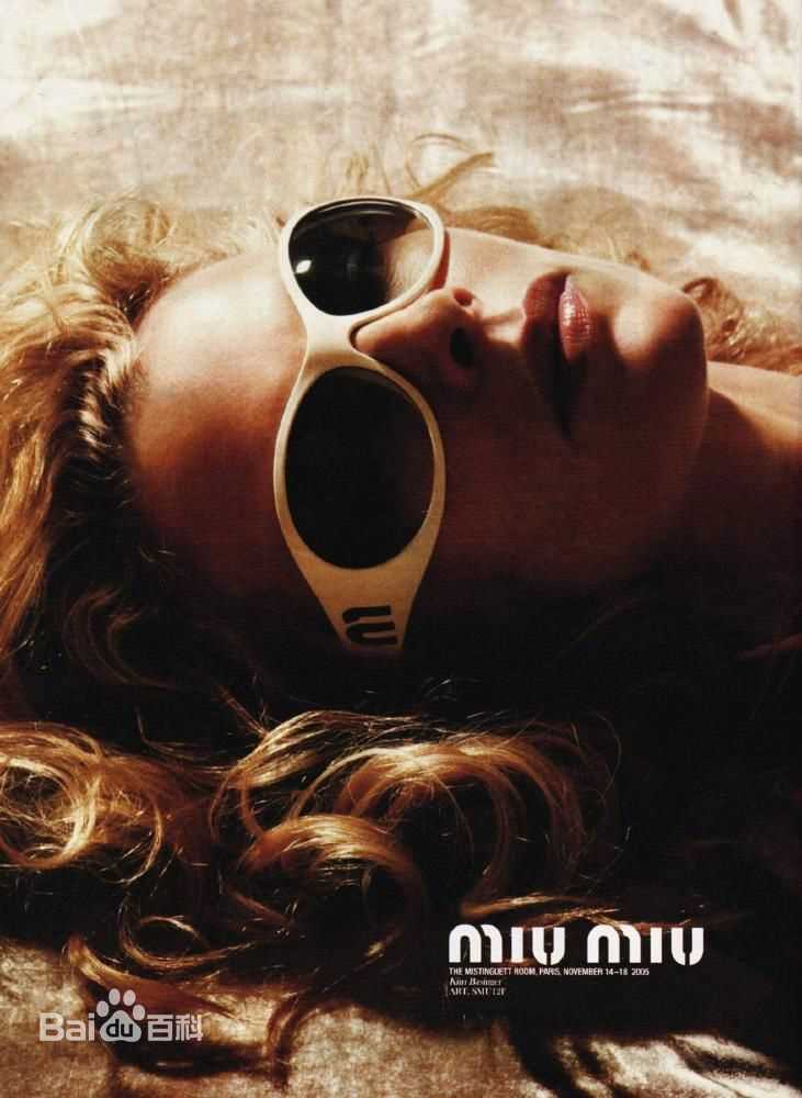 金·贝辛格(Kim Basinger)精彩图册