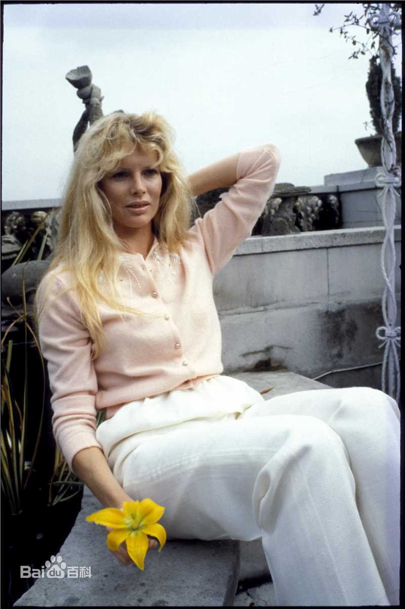 金·贝辛格(Kim Basinger)精彩图册