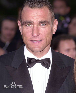 维尼·琼斯(Vinnie Jones)前后照片