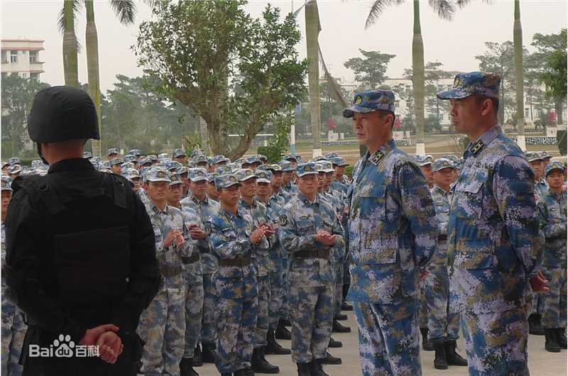 最新王强在《火蓝刀锋》龙百川中的壁纸