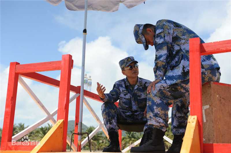 最新王强在《火蓝刀锋》龙百川中的壁纸