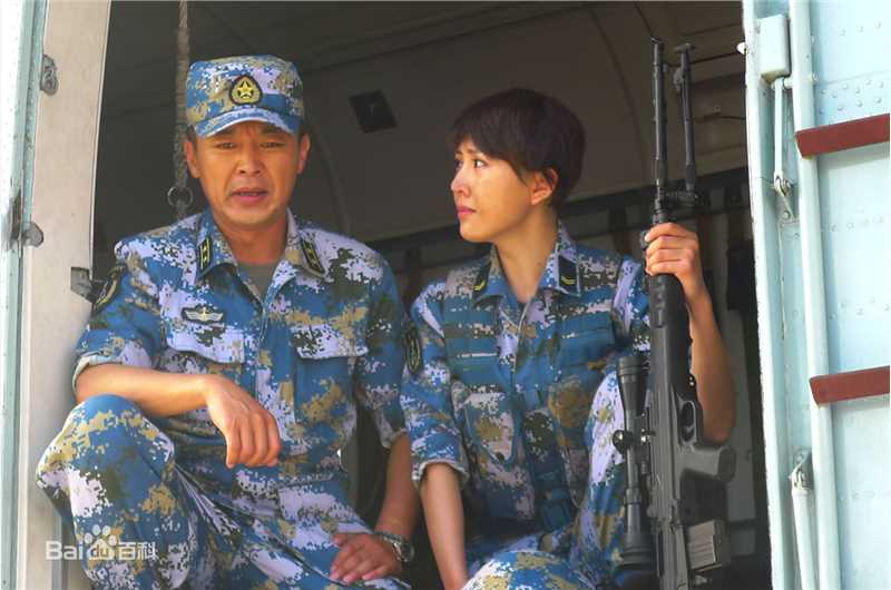 最新王强在《火蓝刀锋》龙百川中的壁纸