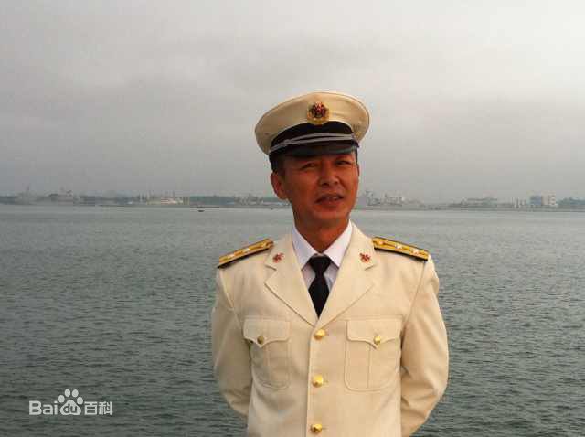 最新王强在《火蓝刀锋》龙百川中的壁纸