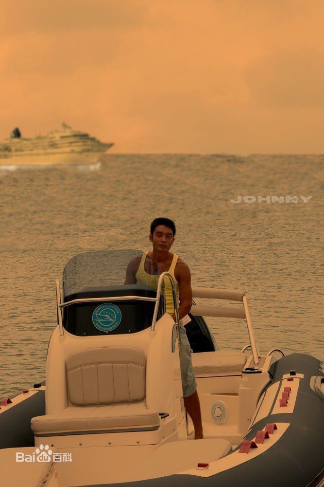 最优质周博文(JOHNNY)生活照