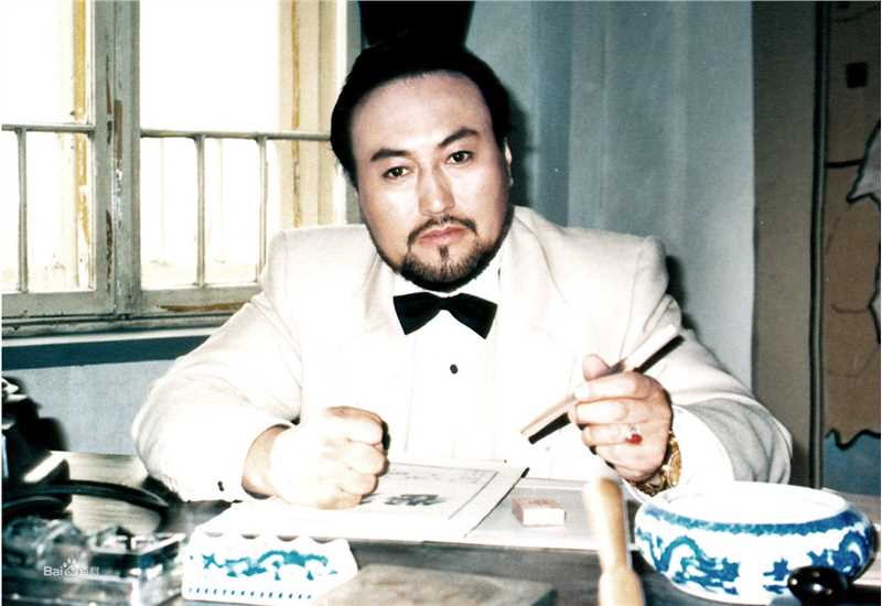 霍尔查近现代片性感图片图集