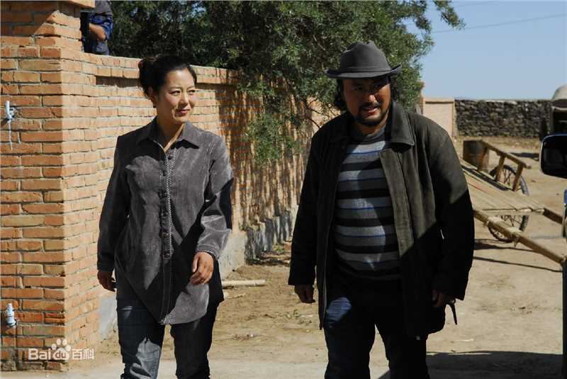 霍尔查近现代片性感图片图集