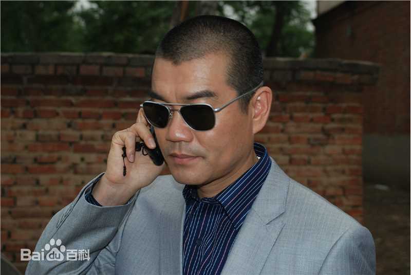 齐志2010-2013年人物图壁纸壁纸