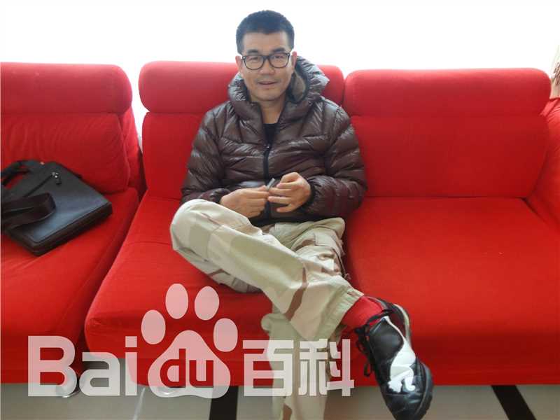 齐志2010-2013年人物图壁纸壁纸