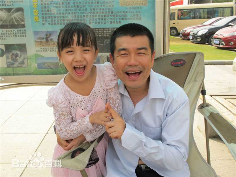 齐志2010-2013年人物图壁纸壁纸