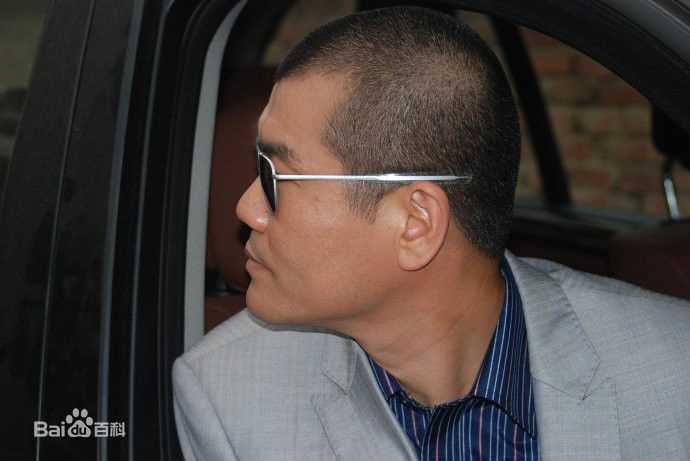 齐志2010-2013年人物图壁纸壁纸