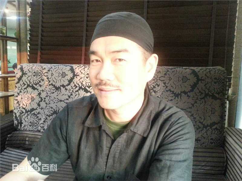 齐志2010-2013年人物图壁纸壁纸