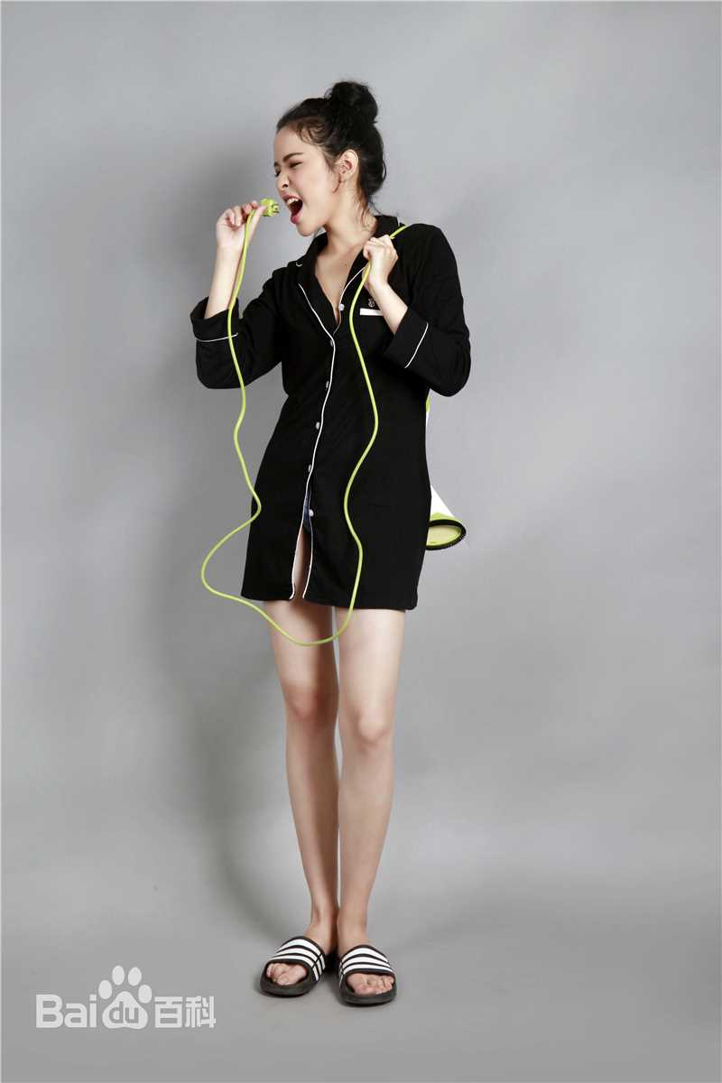 周梦人物照图片图集