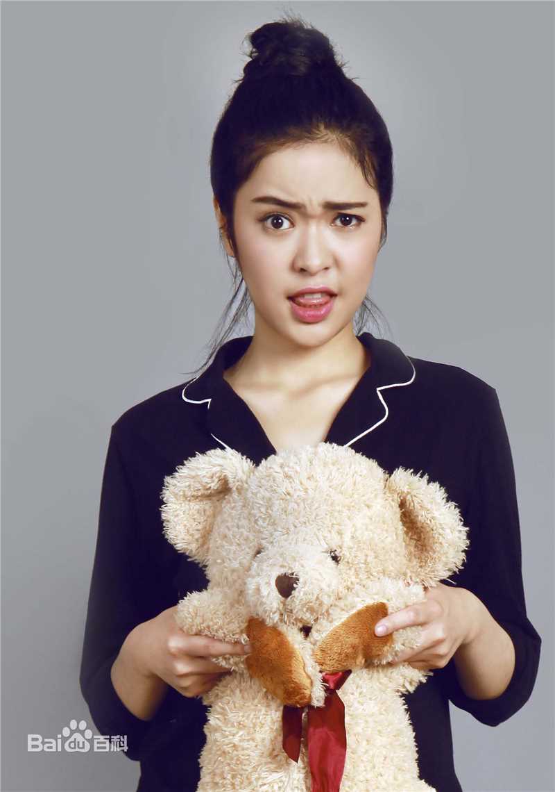 周梦人物照图片图集