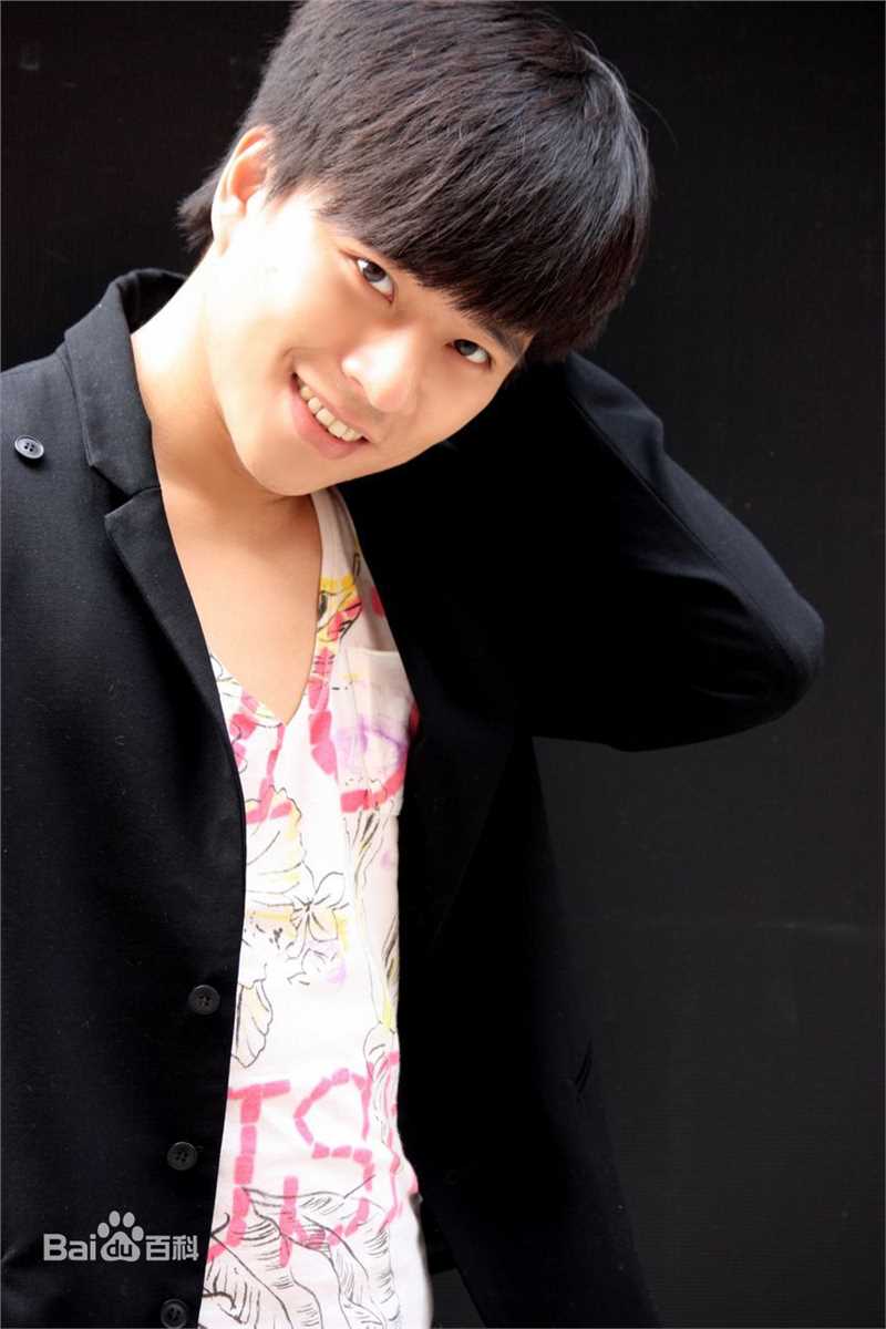 孙敬季——生活照性感图片图集