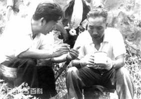 朱今明在创作中图片图集