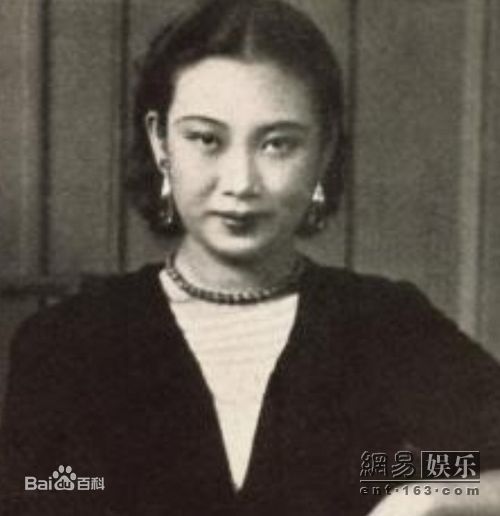 最新尹大为性感图片