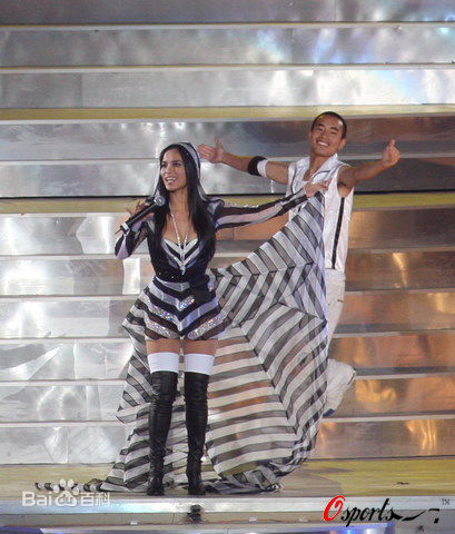 韦唯 演出照性感图片图集