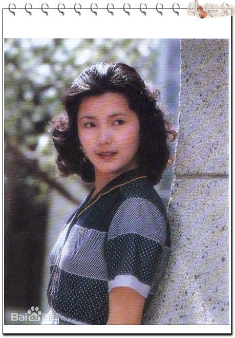 姜黎黎影视中的性感图片图集