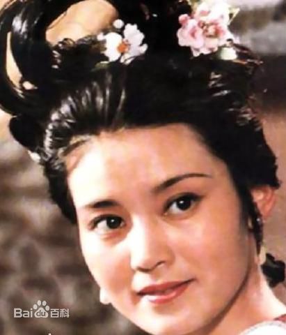 殷亭如影视作品生活照