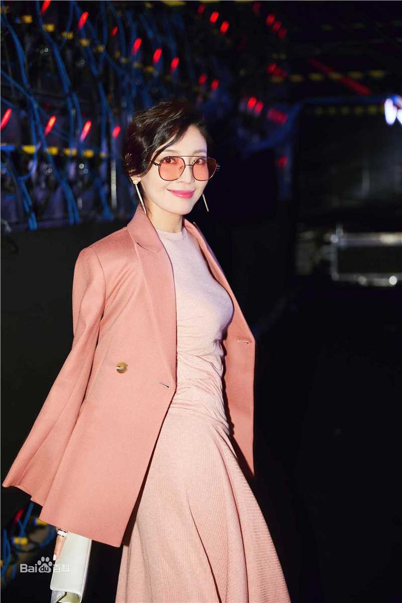 高晓菲(Sophie)社会活动生活照相册