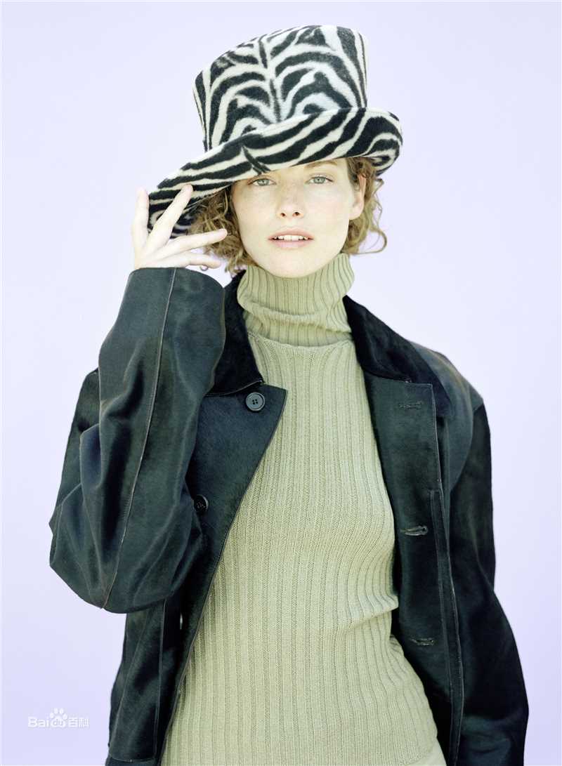 最全西耶娜·盖尔利(Sienna Tiggy Guillory)精彩图册