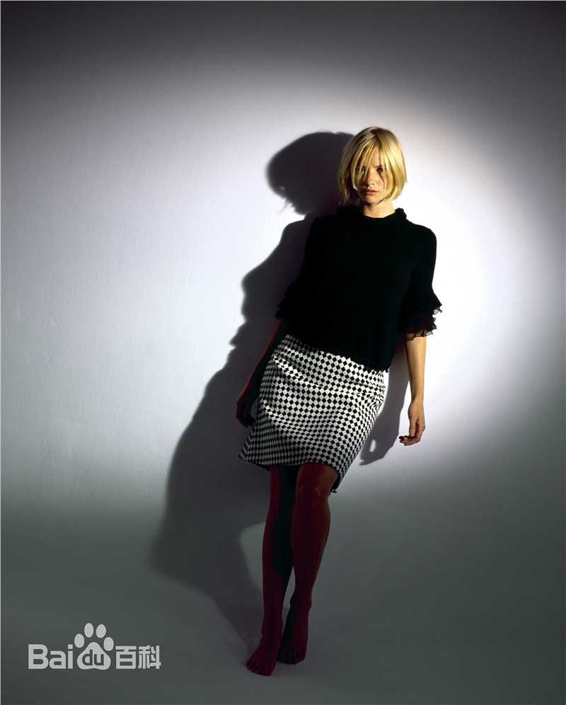 精选西耶娜·盖尔利(Sienna Tiggy Guillory)精彩图册