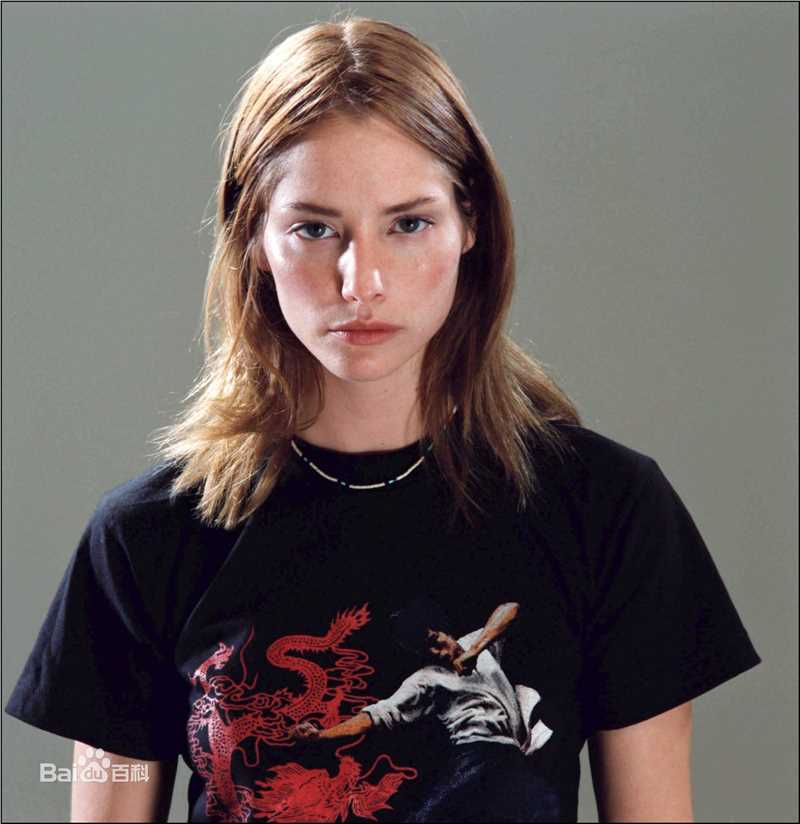 精选西耶娜·盖尔利(Sienna Tiggy Guillory)精彩图册