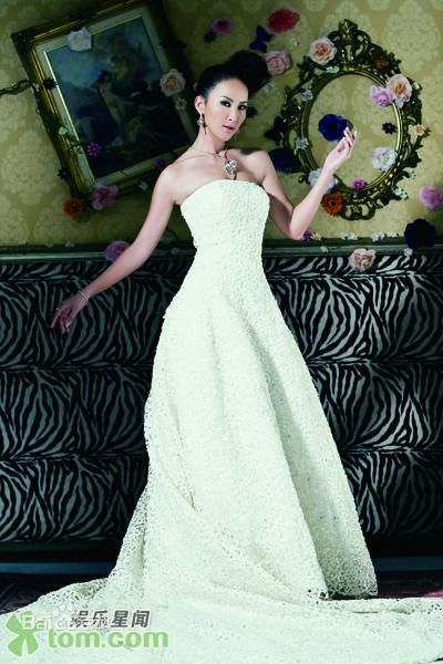 李玟(CoCo Lee)COCO完美_婚纱壁纸壁纸