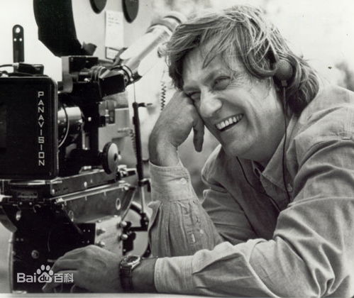 莱塞·霍尔斯道姆(Lasse Hallstr m)前后照片