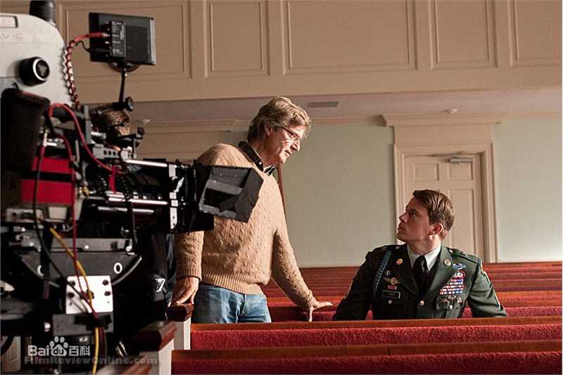 莱塞·霍尔斯道姆(Lasse Hallstr m)导演前后照片