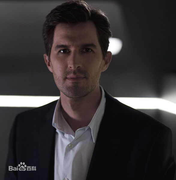 约瑟夫·科辛斯基(Joseph Kosinski)工作照生活照